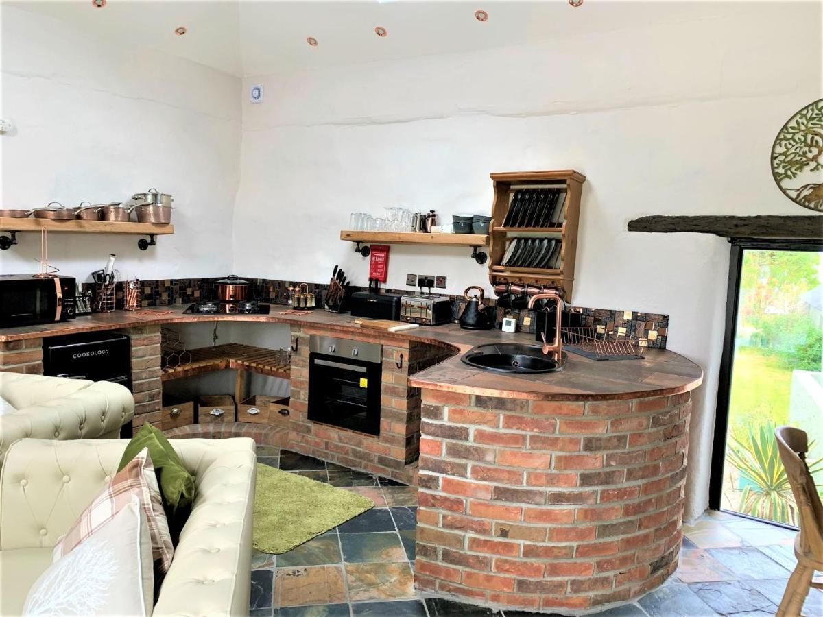 Byre Cottages & Log Cabin Cardigan Eksteriør billede