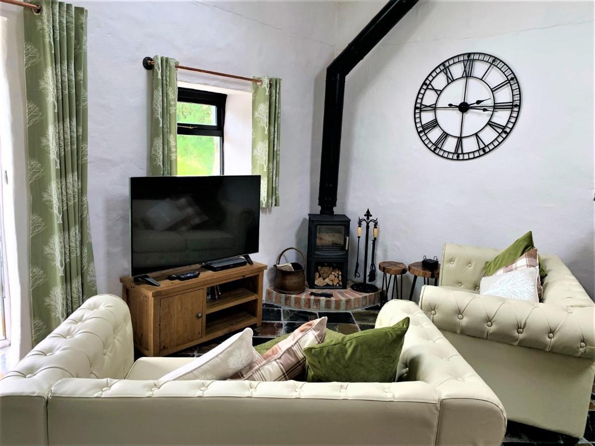 Byre Cottages & Log Cabin Cardigan Eksteriør billede