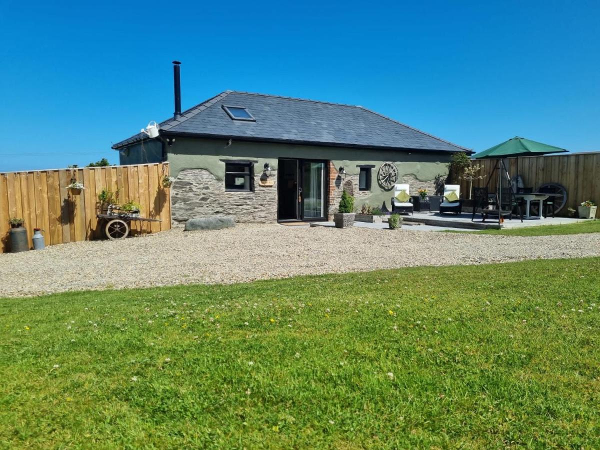 Byre Cottages & Log Cabin Cardigan Eksteriør billede